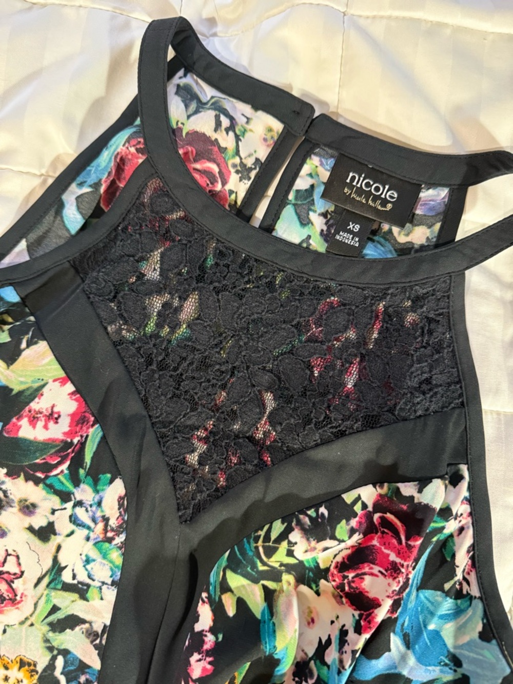 Nicole by Nicole Miller Black Lace Yoke Floral Sleeveless Blouse